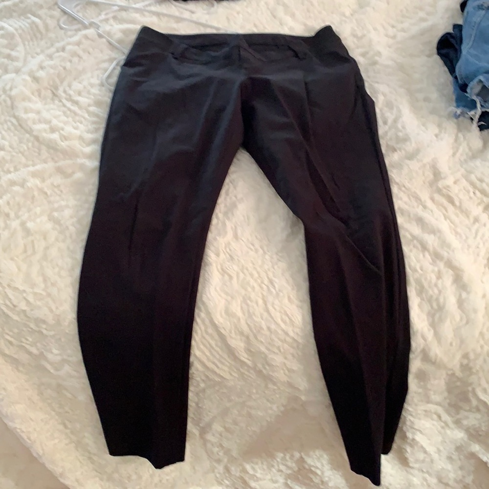 Old Navy Maternity Pixie Trouser - image 2